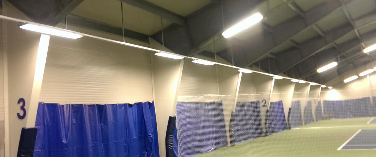 Innendørs tennishall, flere baner