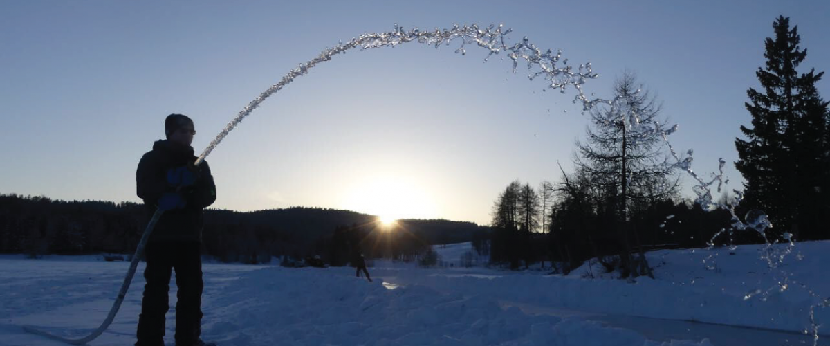 Sprøyting av naturisbane
