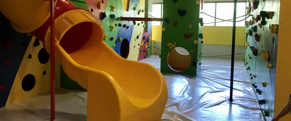 Sklie, noen buldrevegger og mykt underlag