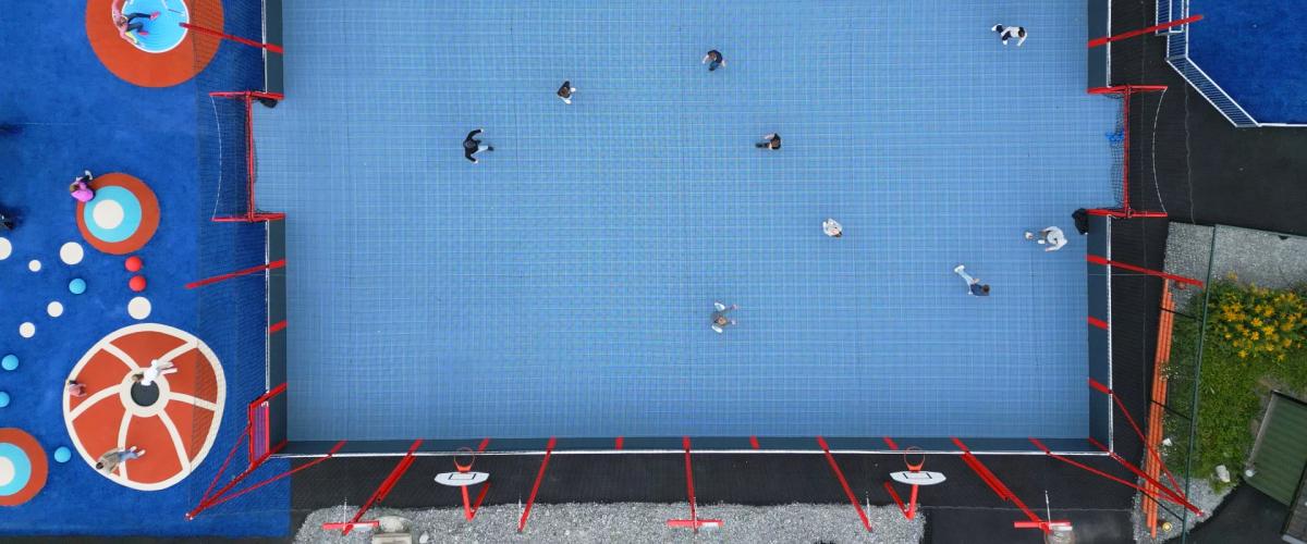 Cageballbane ovenfra