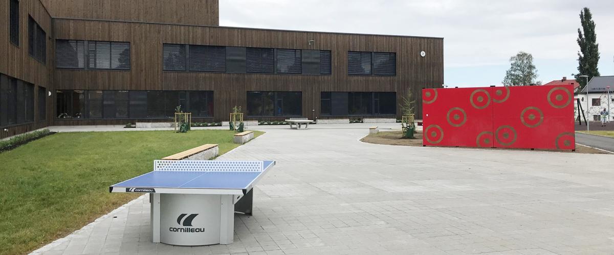 Glommasvingen skoleanlegg bordtennis og ballvegg