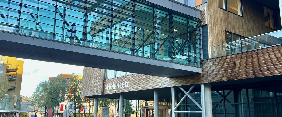 Foto: Gode Idrettsanlegg Bakside Helgasetr