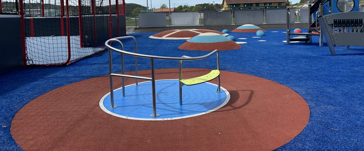 Universelt utformet karusell