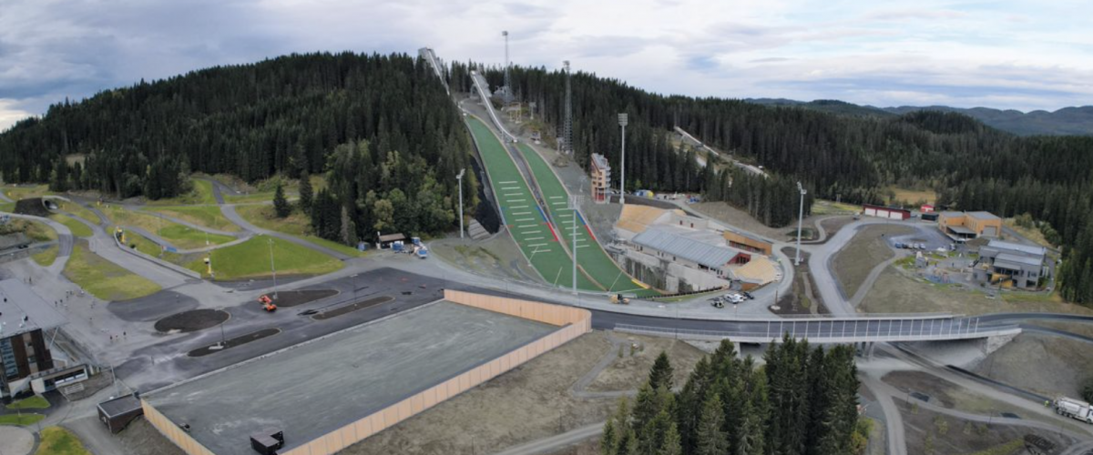 Dronefoto av hele anlegget i Granåsen