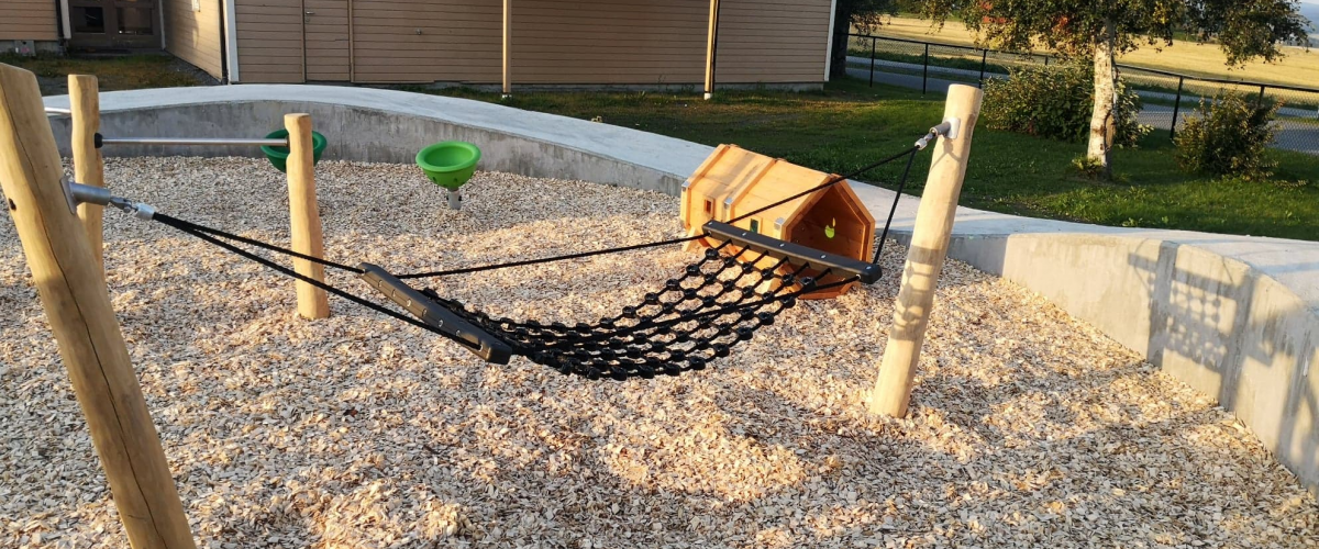 Hengekøye i aktivitetsparkens bølgebane