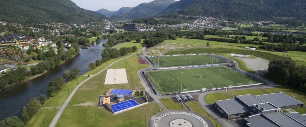 Oversiktsbilde av Hafstadparken i Førde