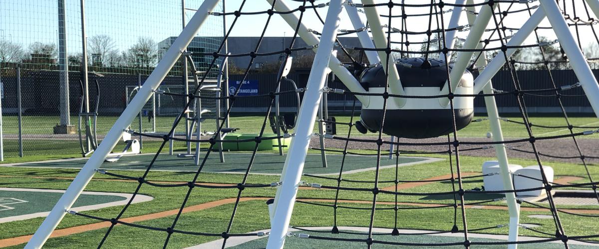 Klatrenett i aktivitetsparken